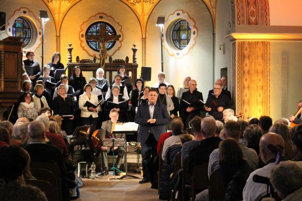 2022-12-17 Weihnachtskonzert Molto Vocale 08