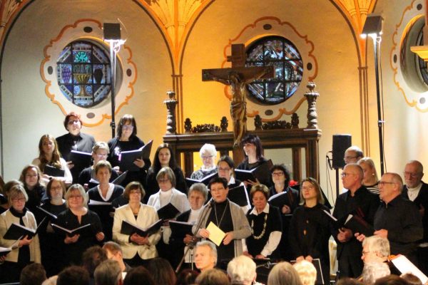 2022-12-17 Weihnachtskonzert Molto Vocale 13