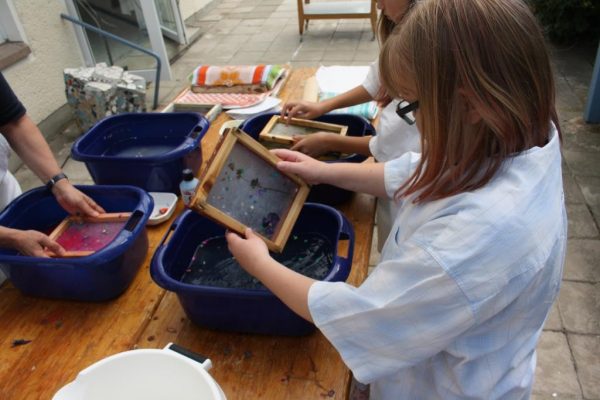 2020-07-22 Ferienpass Papierschöpfen (10)