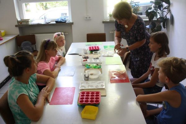 2020-08-17 Ferienpass Seifengießen (1)