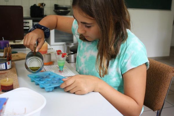 2020-08-18 Ferienpass Kerzengießen (3)