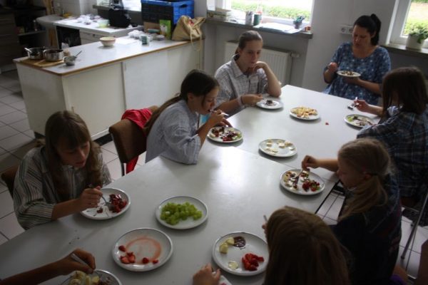 2020-08-28 Ferienpass Schokoladenwerkstatt (8)