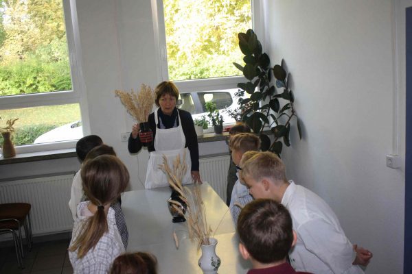 2020-10-08 Vom Korn zum Brot GS Wehlitz 3c (16)