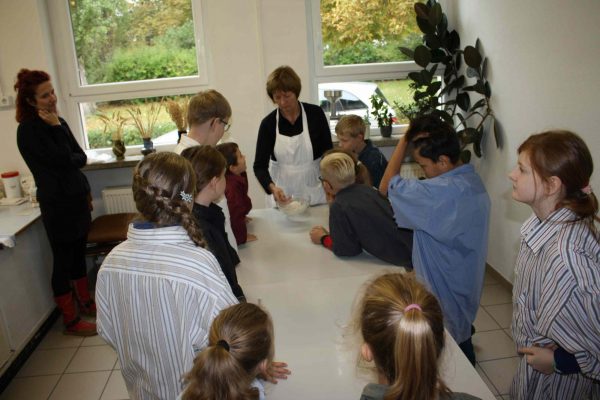 2020-10-12 Vom Korn zum Brot GS Wehlitz 3a (10)