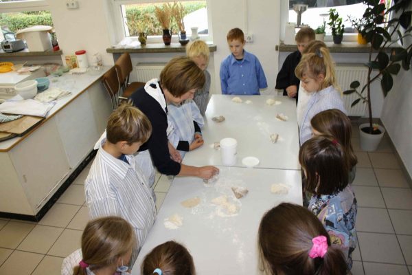 2020-10-13 Vom Korn zum Brot GS Glesien (13)