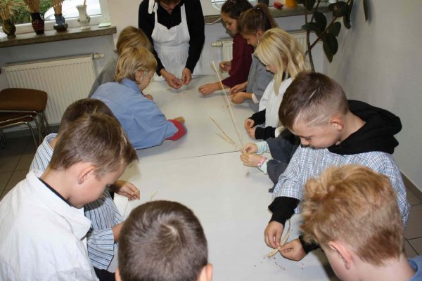 2020-10-13 Vom Korn zum Brot GS Glesien (3)