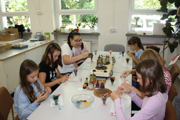 2021-08-04 Ferienpass Kerzen gießen (12)-1