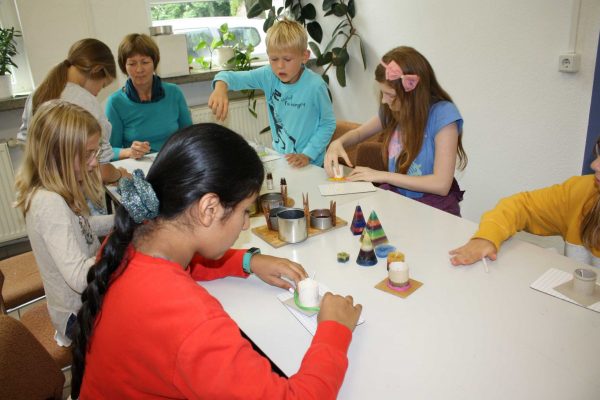 2021-08-30 Ferienpass Kerzen gießen 2 (5)