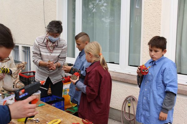 2021-08-31 Ferienpass Insektenhotel (10)