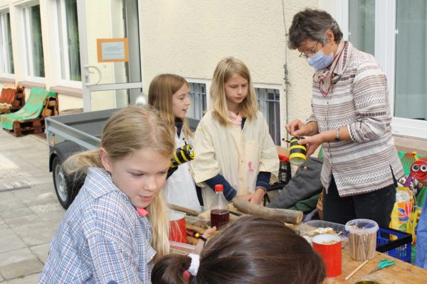 2021-08-31 Ferienpass Insektenhotel (11)