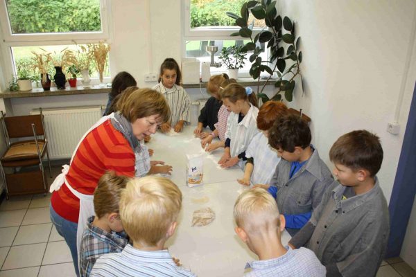 2021-09-21 Vom Korn zum Brot GS Wehlitz 3a (4)