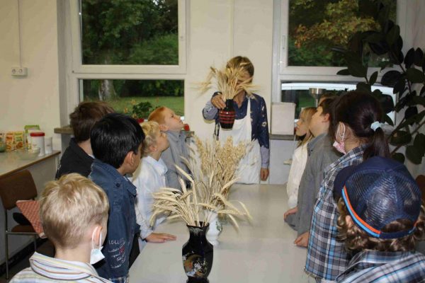 2021-09-29 Vom Korn zum Brot SHS 3a (1)