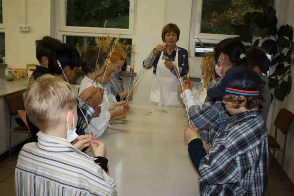 2021-09-29 Vom Korn zum Brot SHS 3a (2)